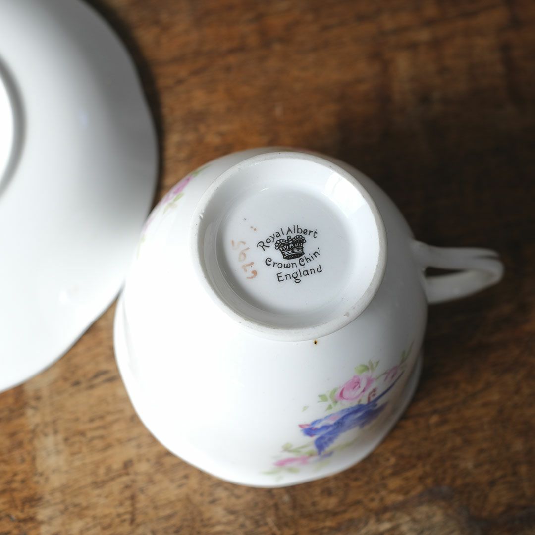 アンティークティーカップ ロイヤルアルバート 珍しい燕デザイン5