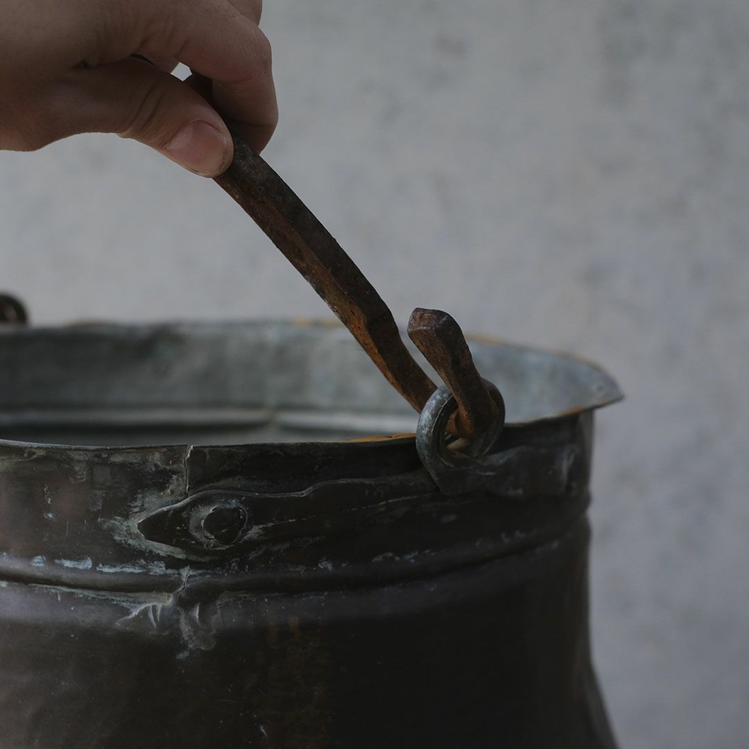 アンティーク 銅鍋 イギリスで19世紀中期に作られたコッパー製の古い大鍋 コルドロン アンティーク雑貨4