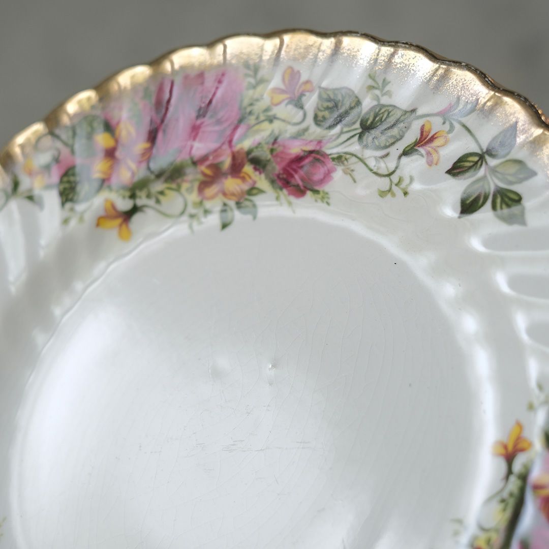 ヴィンテージ ティーカップトリオ Washington Pottery (Staffordshire) Ltd イングリッシュローズ 薔薇 アンティーク食器8