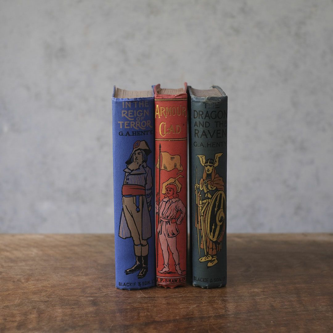 アンティーク本 イギリスの児童書 挿絵入りの古書2