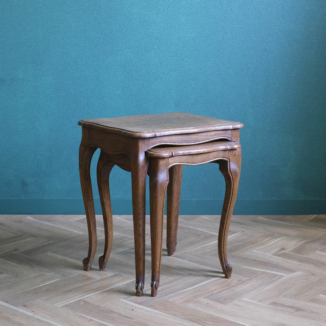 アンティークネストテーブル イギリス サイドテーブル アンティーク家具2