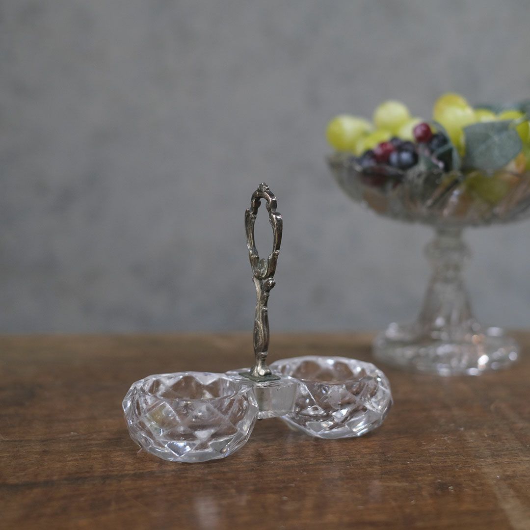 フランスアンティーク サリエール （塩入れ）小さなガラス製スパイスディッシュ/アンティーク食器