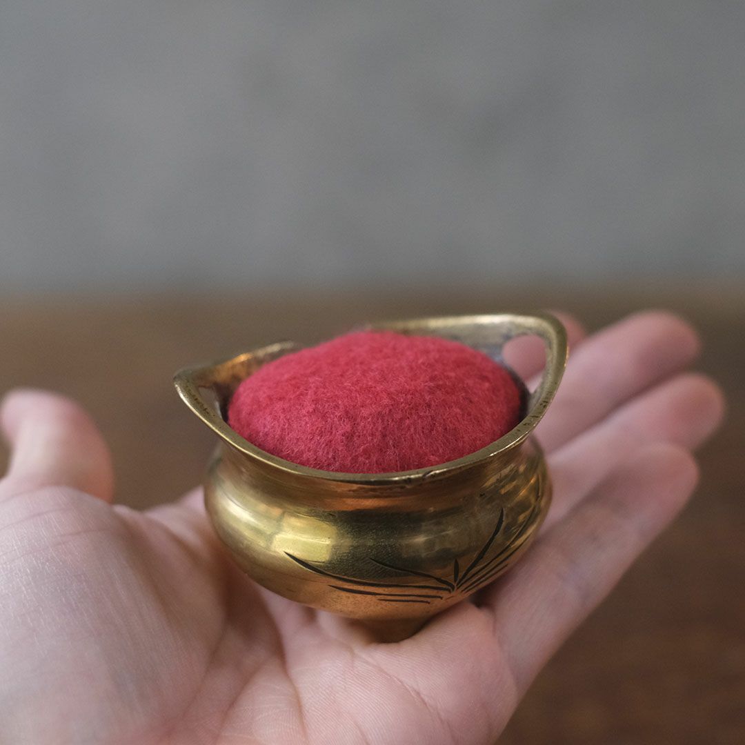 アンティークピンクッション イギリス 真鍮3