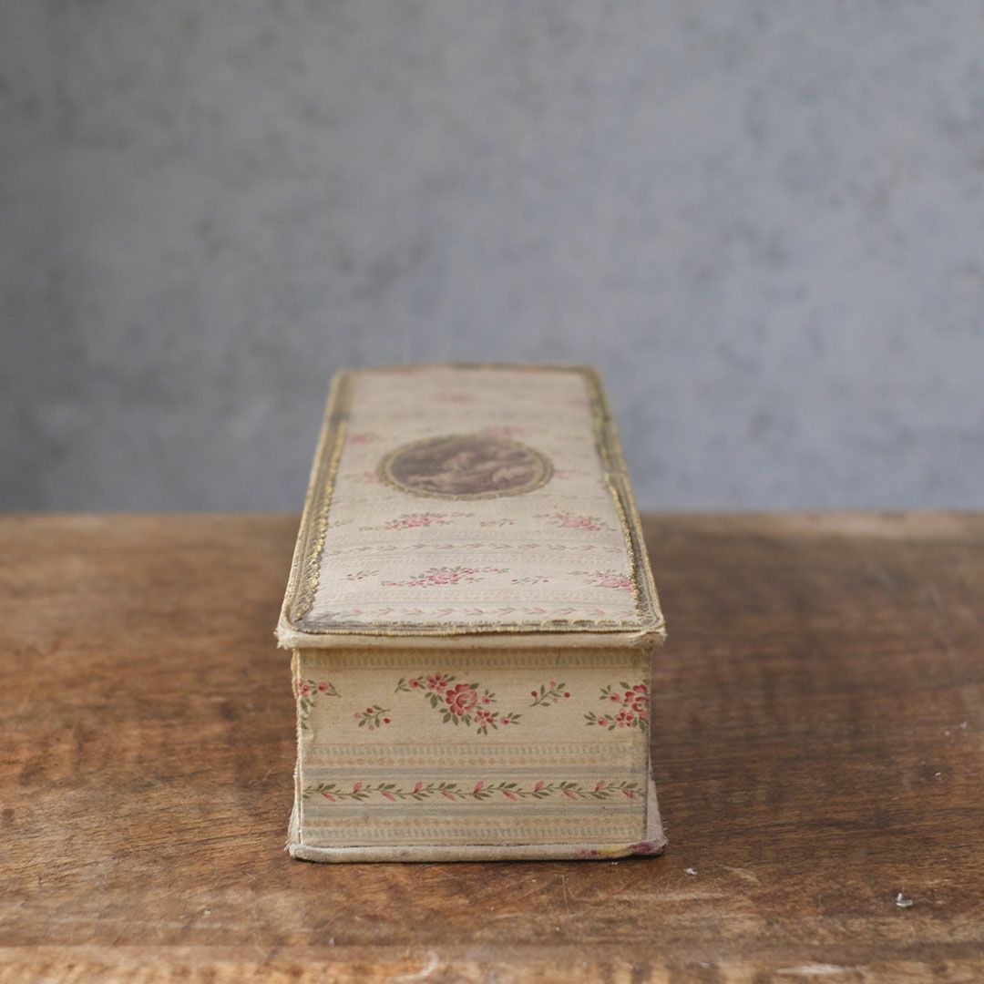 アンティークカルトナージュ ボックス 布地 フランス 小物入れ2