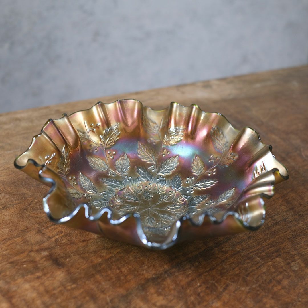 アンティーク カーニバルガラストレイ 七色に輝くガラスフリル皿1