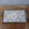ヴィンテージ プチポワン ドレッシングトレイ ガラスの中に収められた刺繍が美しい ドレッサー用トレイ1