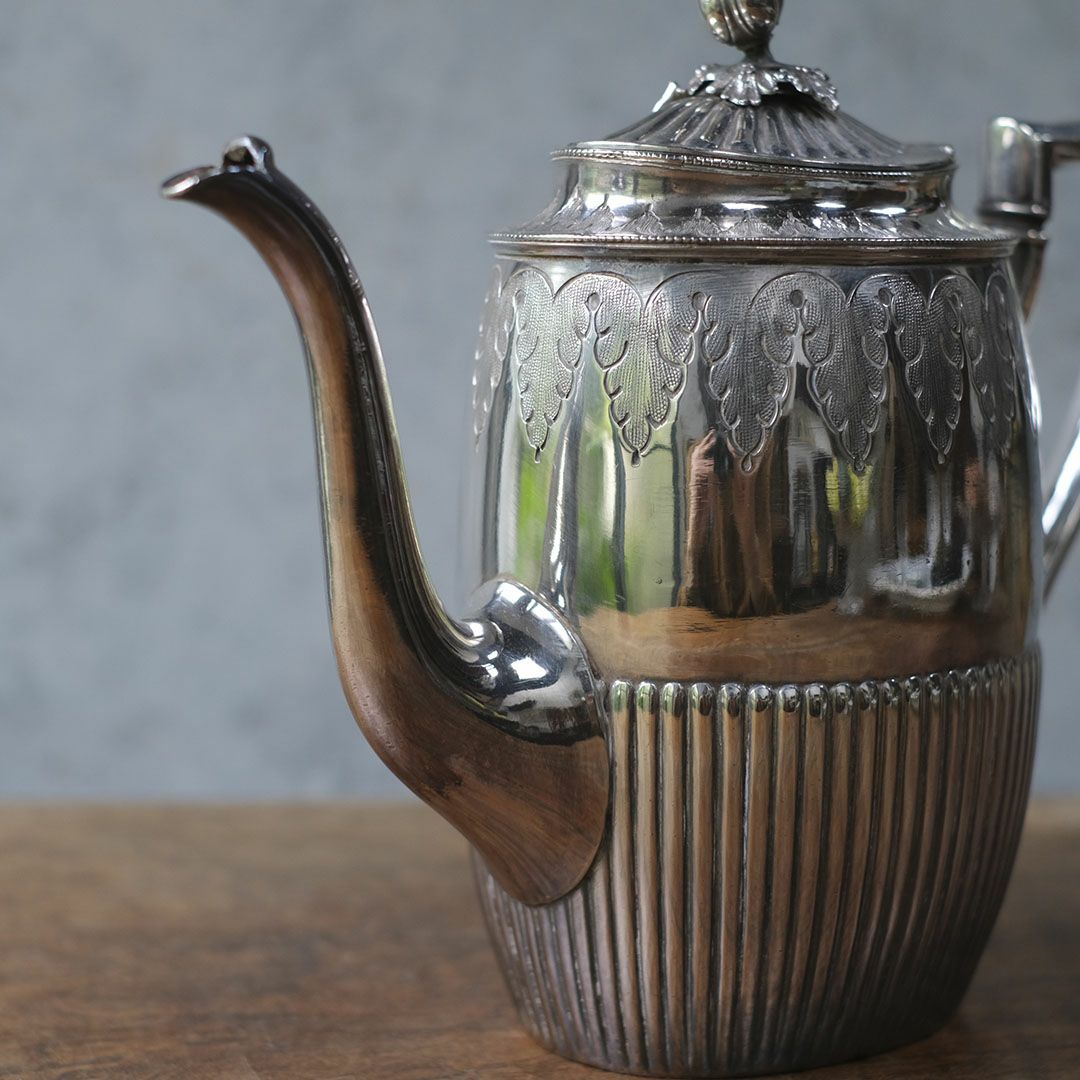 アンティークポット イギリス シルバープレート ティーポット5