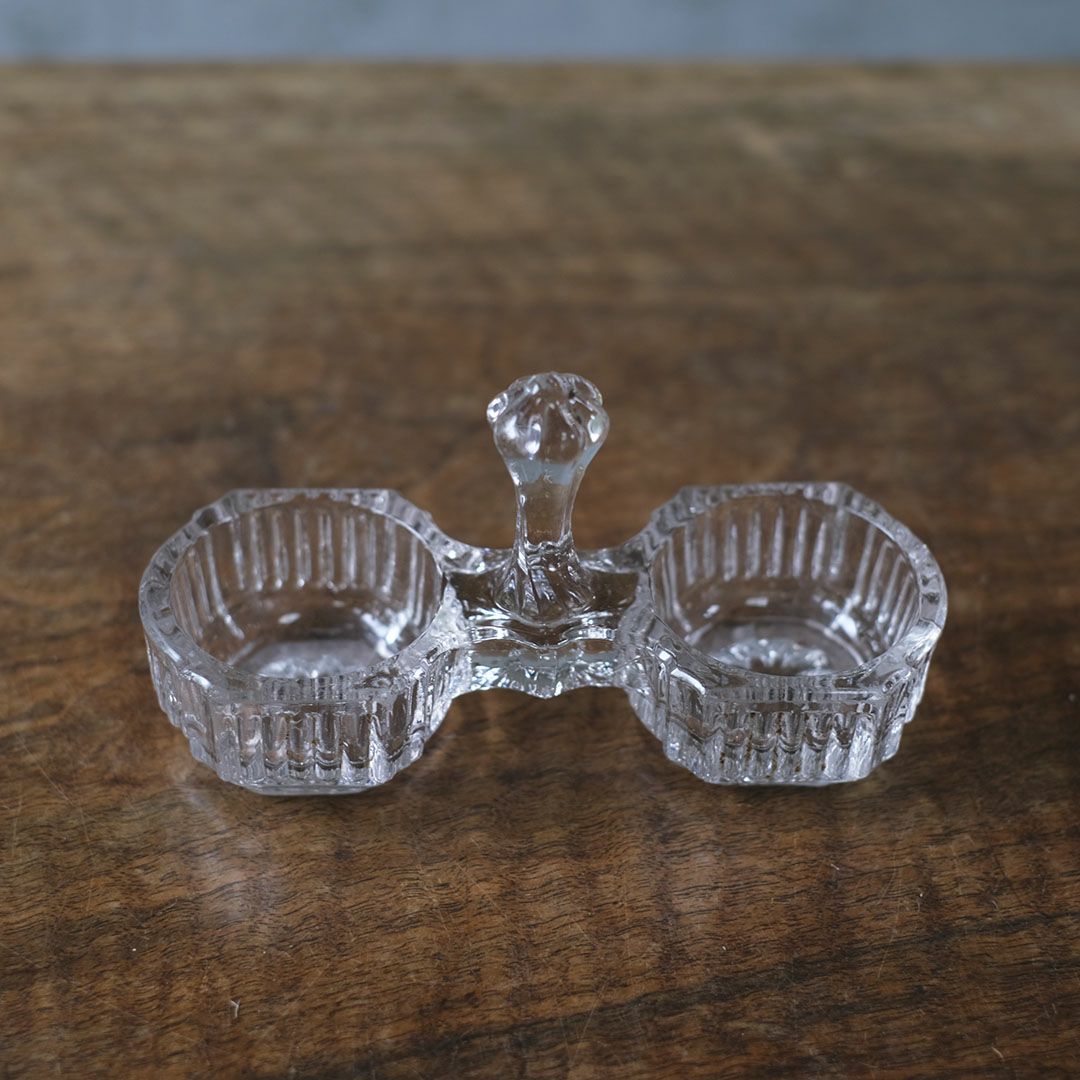 アンティーク サリエール （塩入れ） ガラス製スパイスディッシュ1