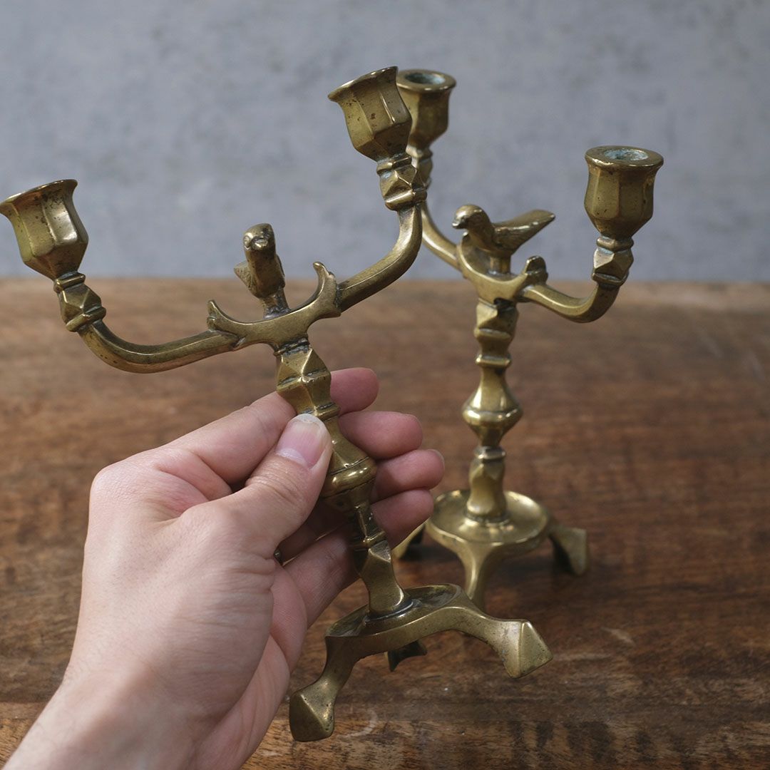 アンティークキャンドルホルダー 真鍮ペア 燭台 イギリス 鳥装飾5