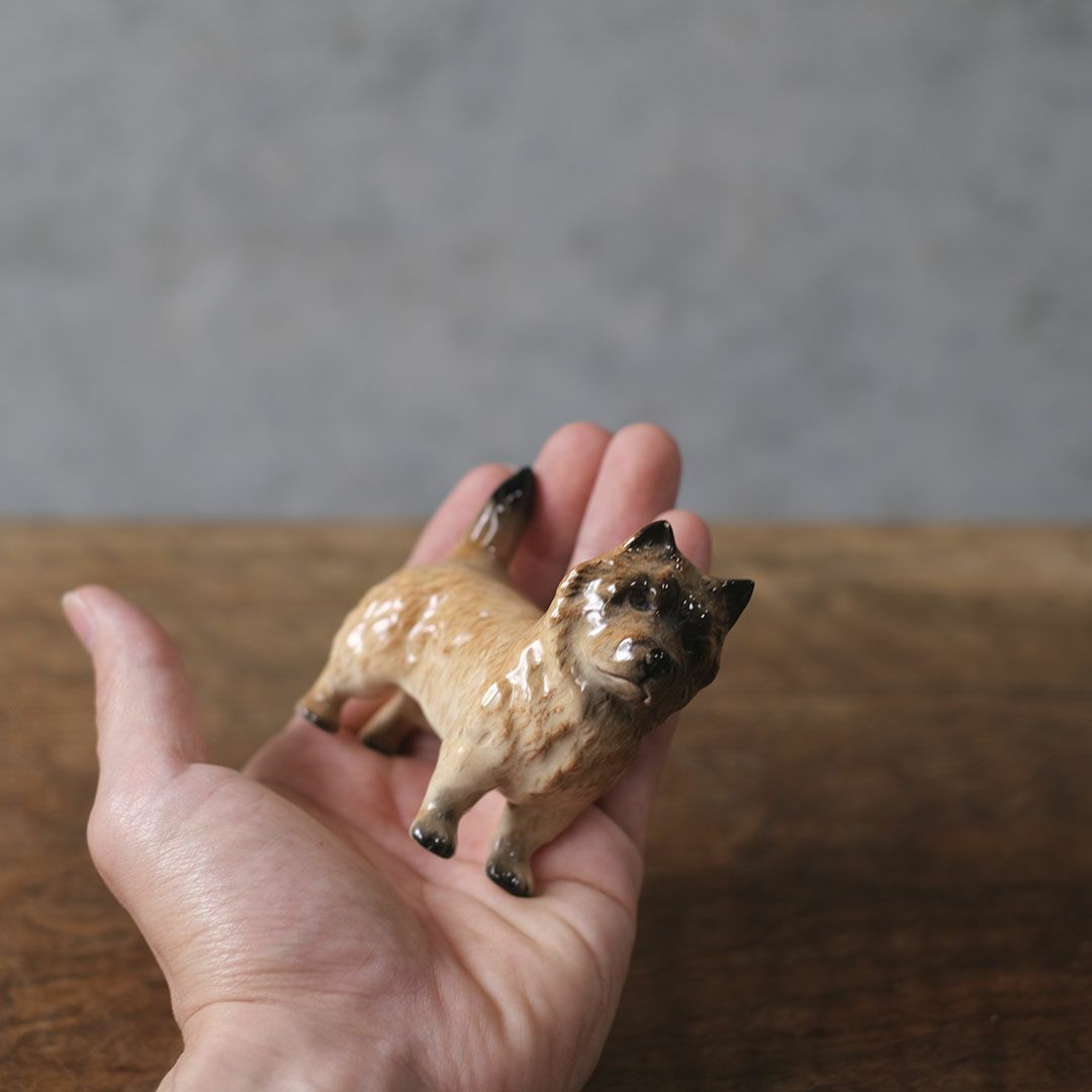 ヴィンテージ犬のフィギュリン 陶器人形 イギリス 置物 ヨークシャーテリア4
