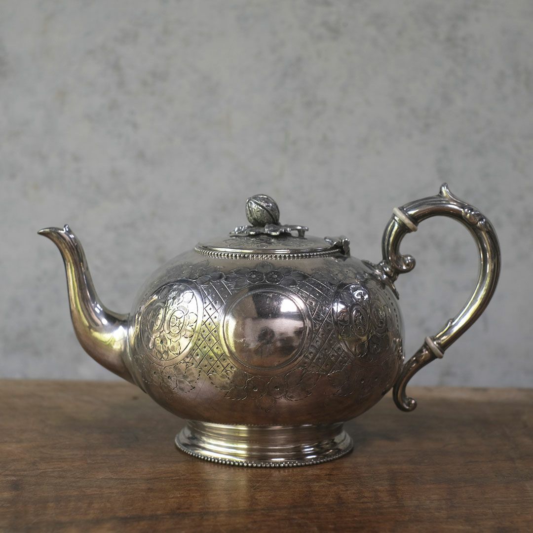 アンティーク シルバープレートティーポット1