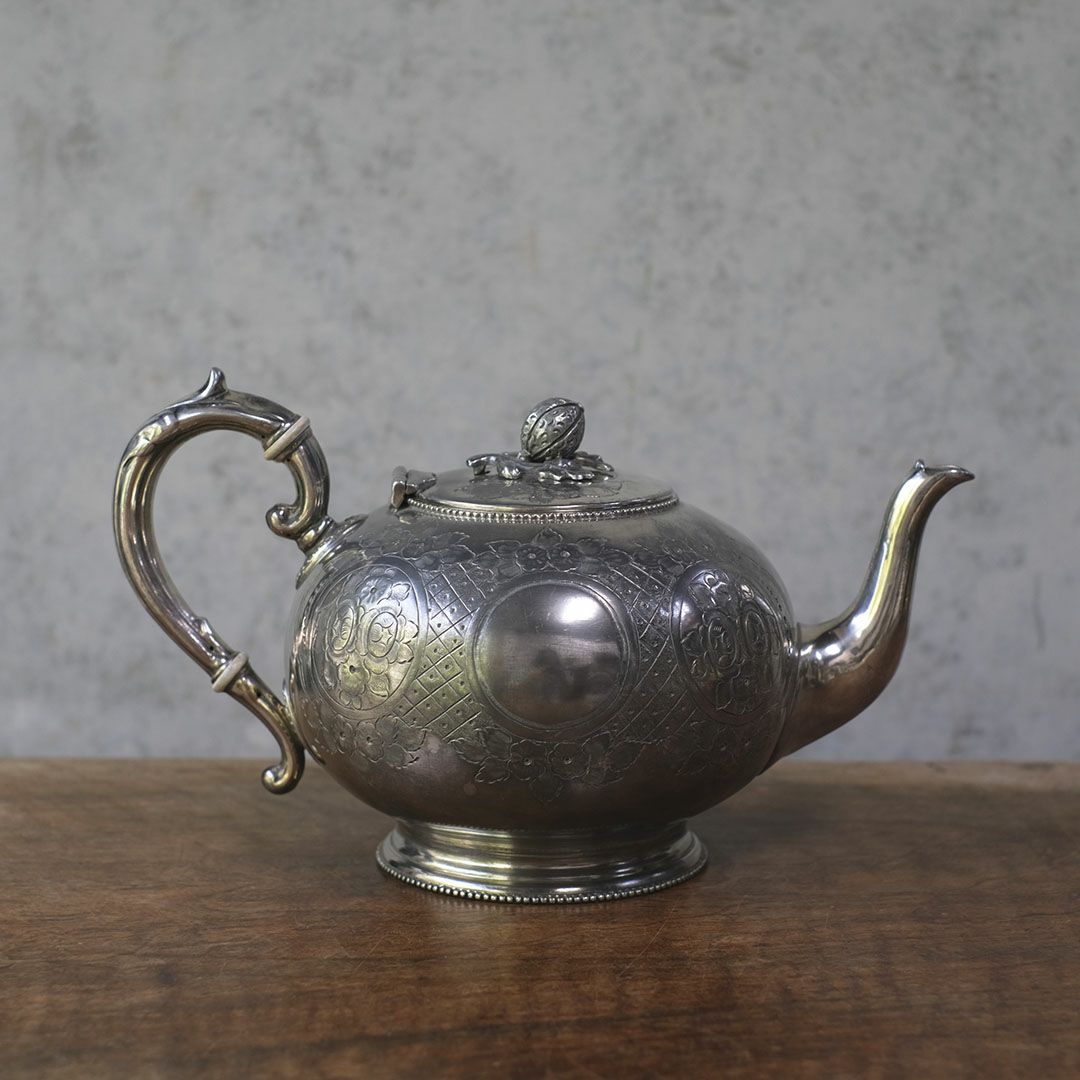 アンティーク シルバープレートティーポット2