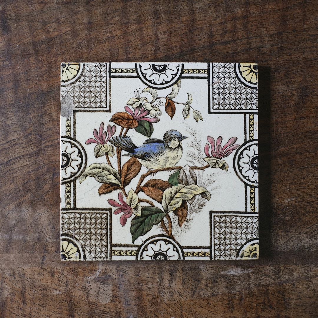 アンティークタイル 鳥 イギリス ヴィクトリア時代 手作りの陶器タイル1