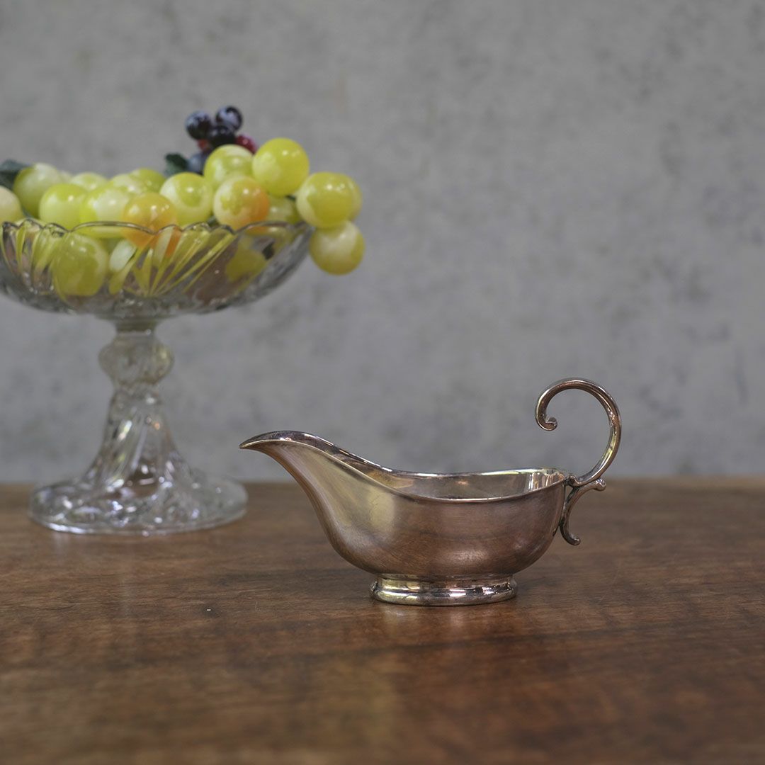 アンティーク ソースポット 猫足 イギリス シルバープレート グレービーボート1