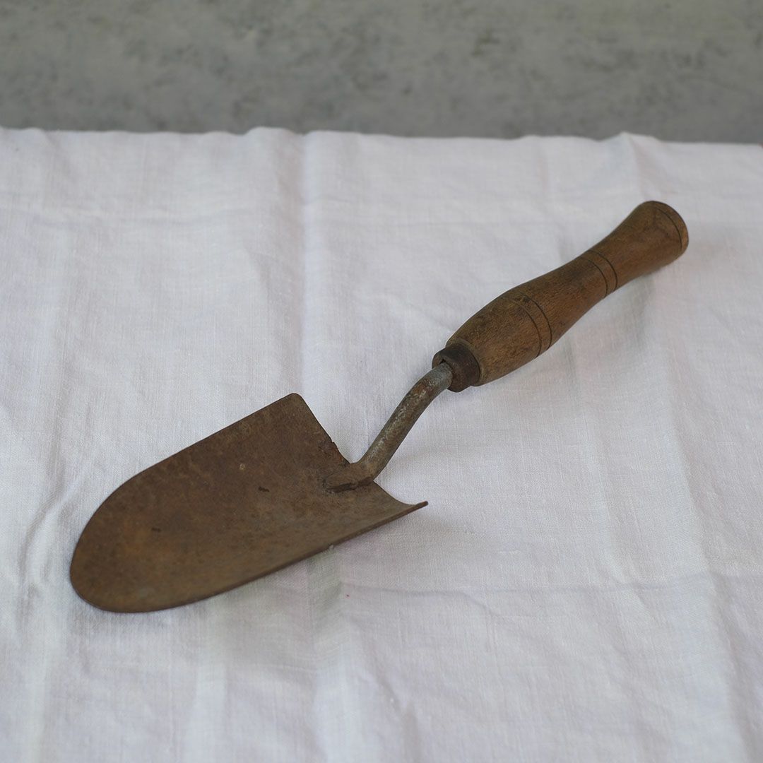 アンティーク ハンドガーデンツール イギリス 愛着の湧く古い木と鉄の庭道具6