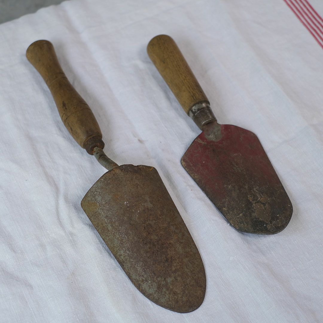 アンティーク ハンドガーデンツール イギリス 愛着の湧く古い木と鉄の庭道具9