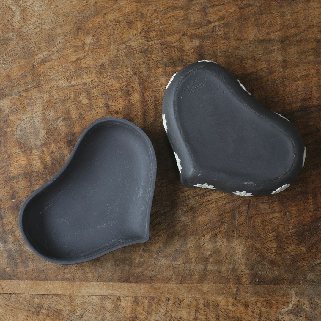 ヴィンテージ WEDGWOODジャスパー トリンケットボックス 貴重な黒4