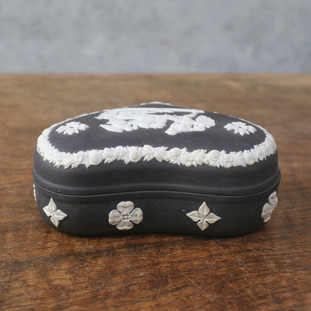 ヴィンテージ WEDGWOODジャスパー トリンケットボックス 貴重な黒7