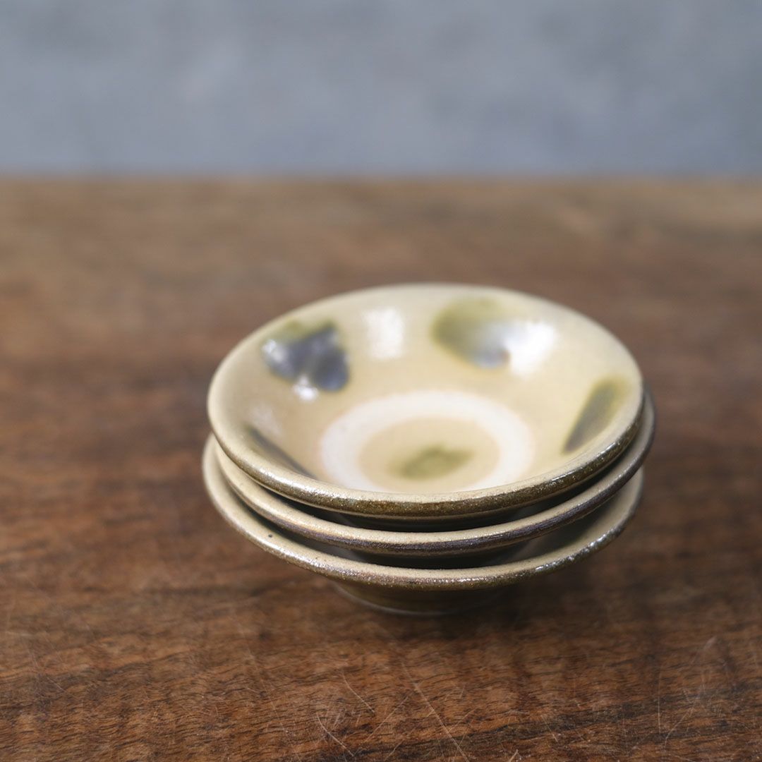 やちむん 沖縄 宮城正享 緑点打ち 小皿 読谷村北窯2