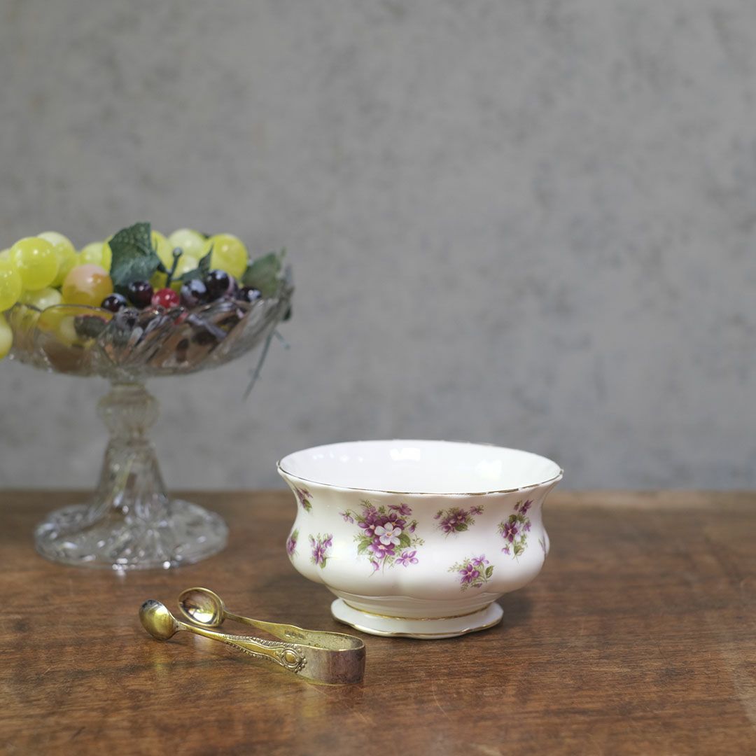 ヴィンテージシュガーボウル ROYAL ALBERT SWEET VIOLET ロイヤルアルバート イギリス