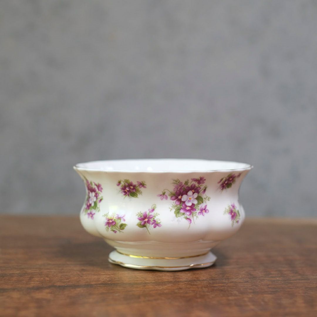 ヴィンテージシュガーボウル ROYAL ALBERT SWEET VIOLET ロイヤルアルバート イギリス1
