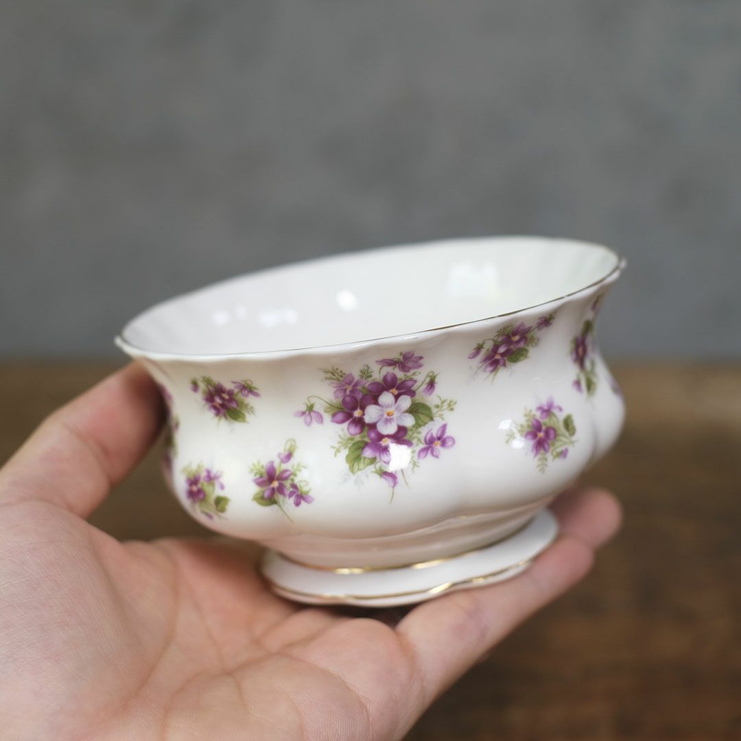 ヴィンテージシュガーボウル ROYAL ALBERT SWEET VIOLET ロイヤルアルバート イギリス2