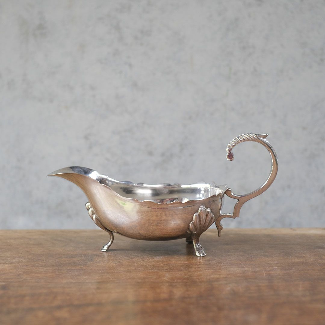 アンティーク ソースポット イギリス シルバープレート グレービーボート1