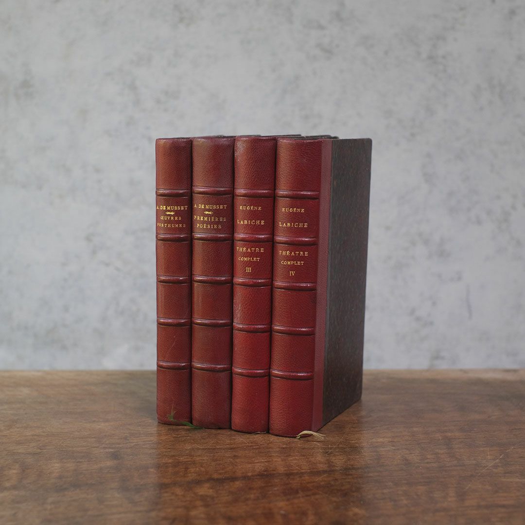 アンティークブック 革張りの古書 レザーブック ヨーロッパ