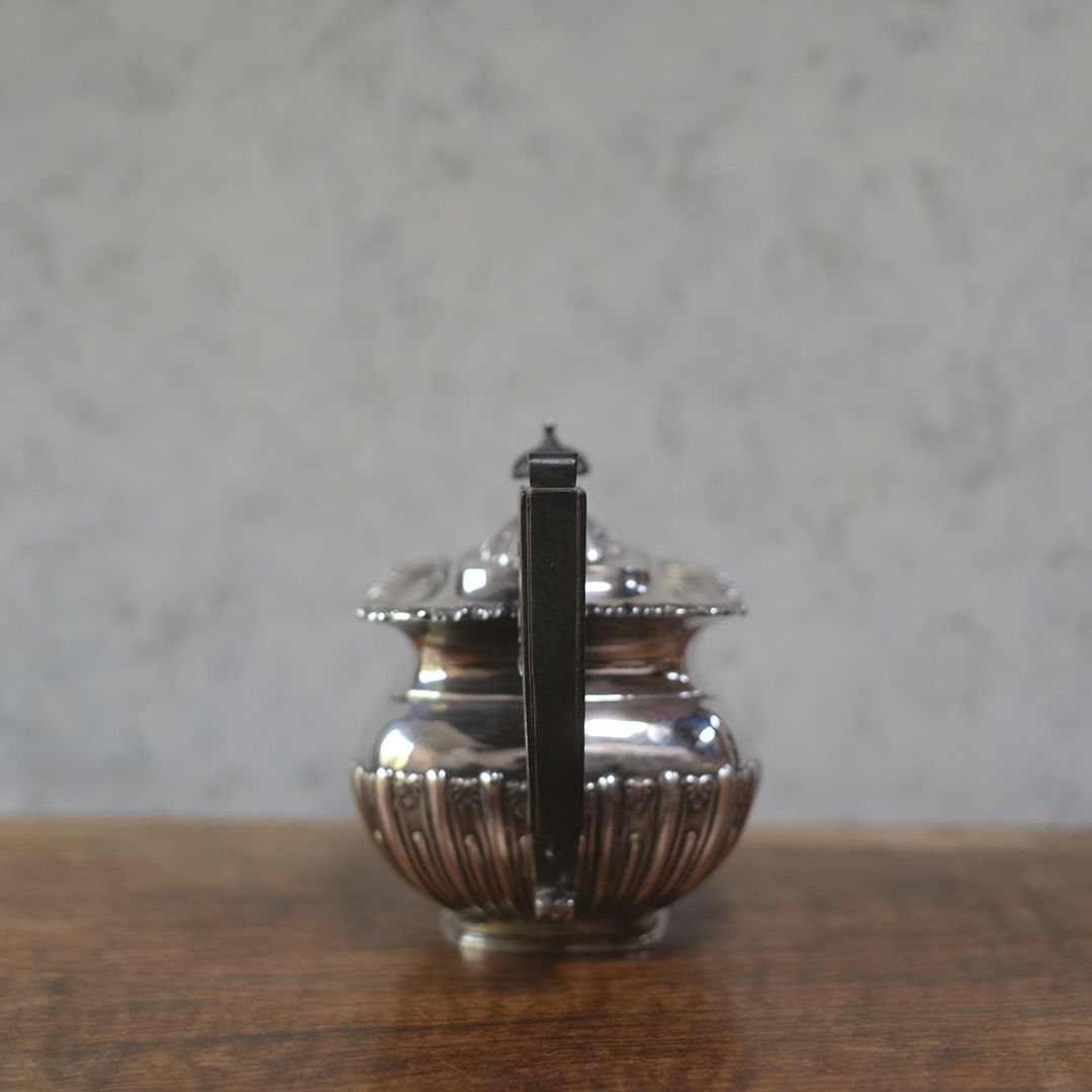 アンティークティーポット シルバープレート イギリス3