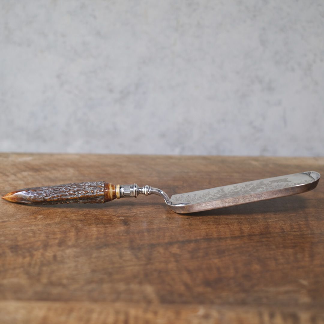 アンティーク クラムスクープ 19世紀 イギリス シルバープレート製パンくずとり ダストパン1