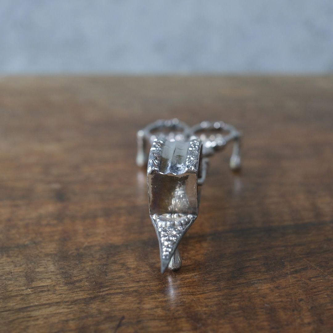 アンティーク キャンドルスナッファー シルバープレート製 ろうそく火消しハサミ 19世紀3