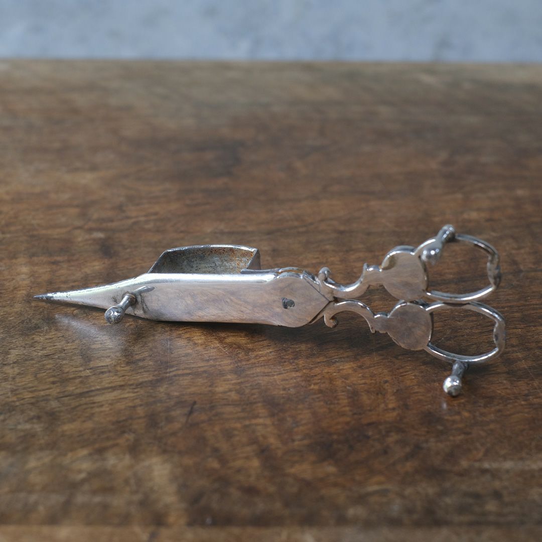 アンティーク キャンドルスナッファー シルバープレート製 ろうそく火消しハサミ 19世紀9