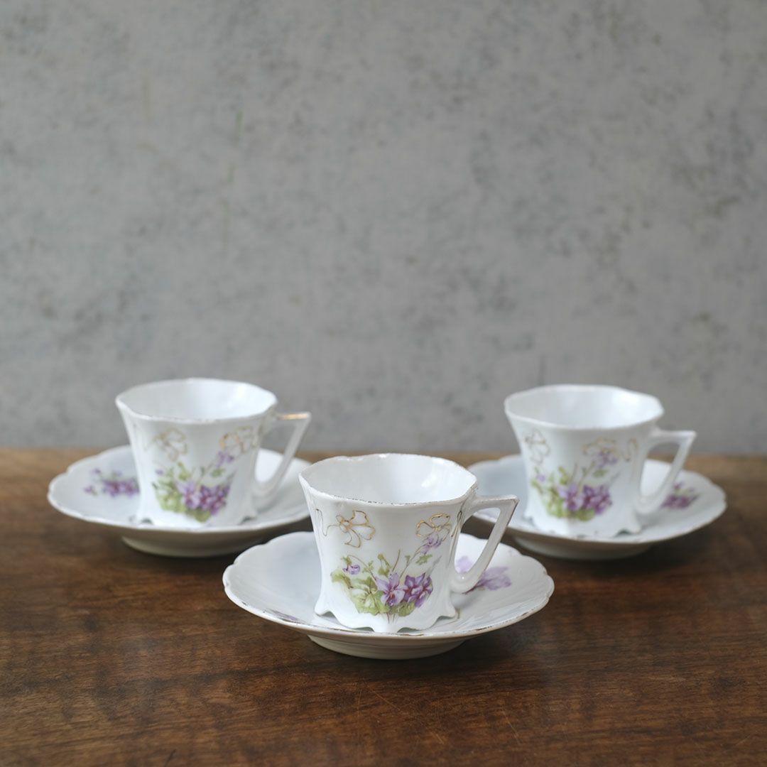 フランス製　アンティーク カップ&ソーサー フランス スミレモチーフ１