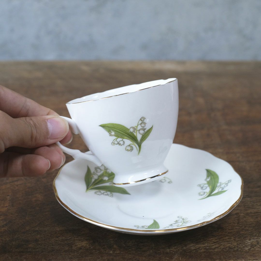 ヴィンテージティーカップ&ソーサ ROYAL VALE ロイヤルベール イギリス 鈴蘭03