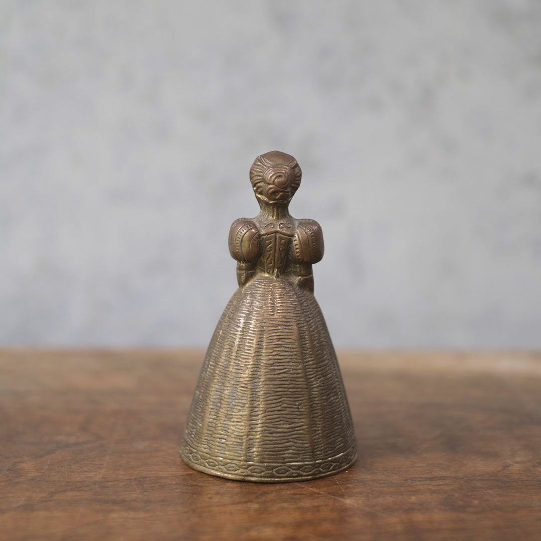 アンティークレディベル テーブルベル 呼び鈴 イギリス 置物4