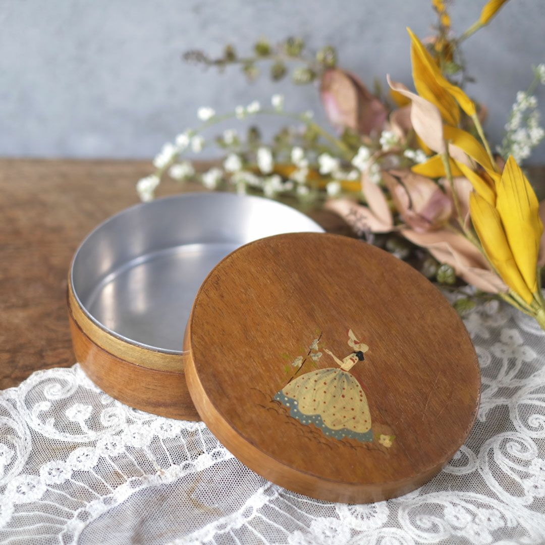 ヴィンテージラウンドボックス1