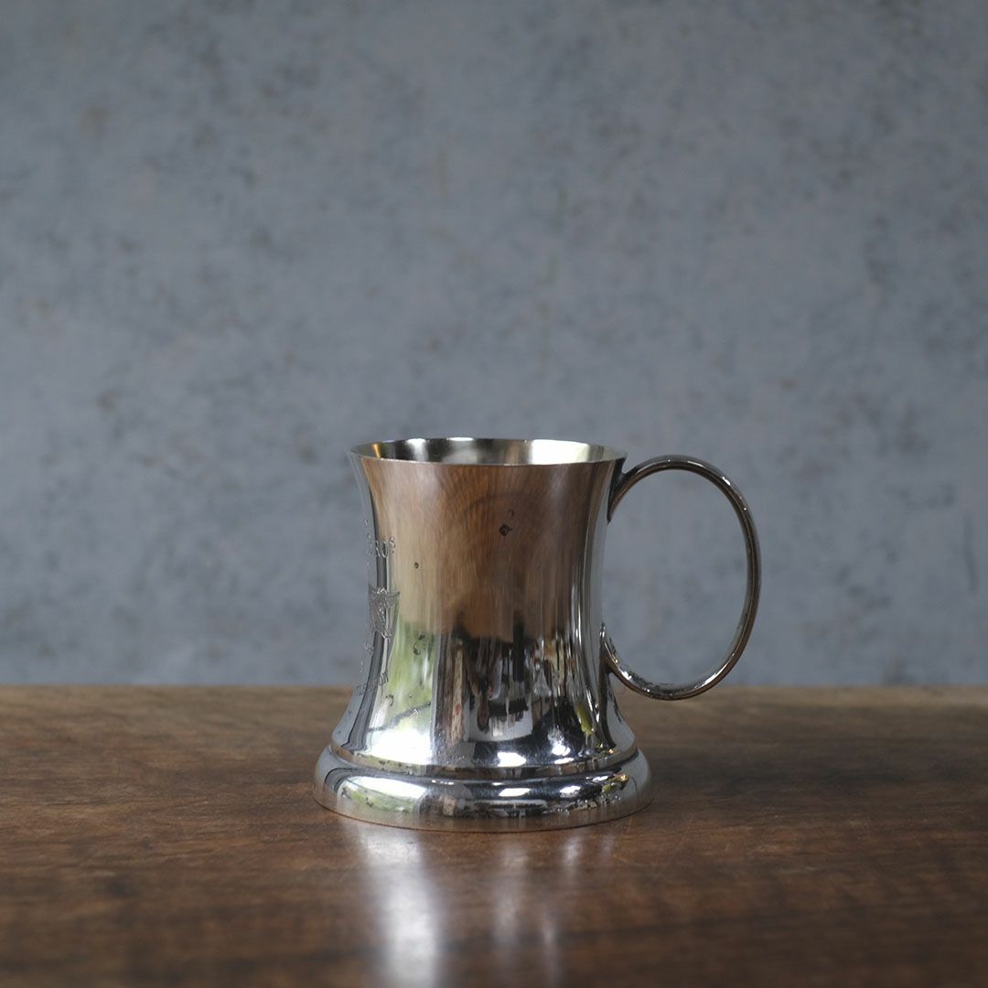 アンティークマグカップ シルバープレート イギリス1