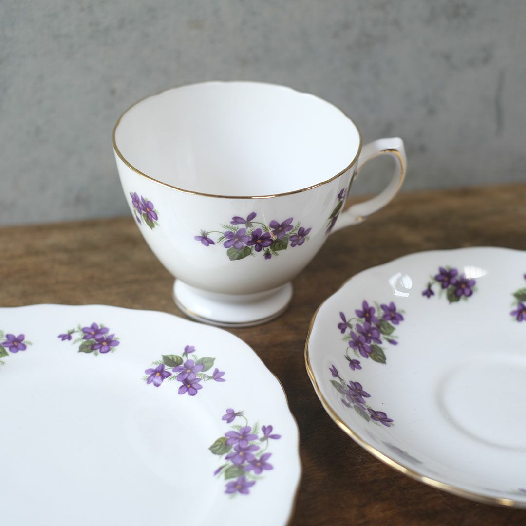 ヴィンテージティーカップトリオ QUEEN ANNE(クイーンアン)菫 バイオレット イギリス5