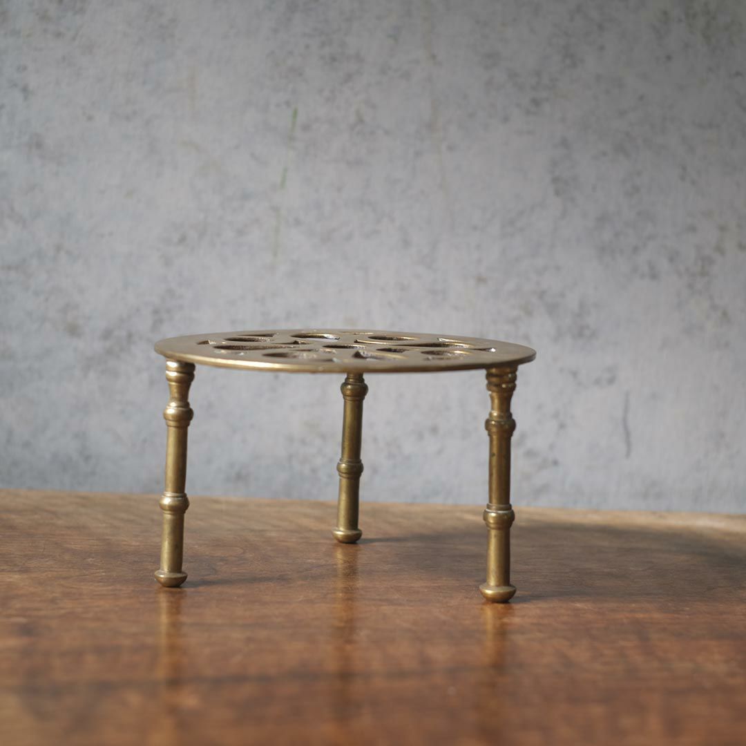 アンティークケトルスタンド イギリス 真鍮2