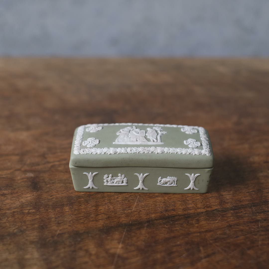 ヴィンテージ WEDGWOODジャスパー トリンケットボックス セージグリーン2