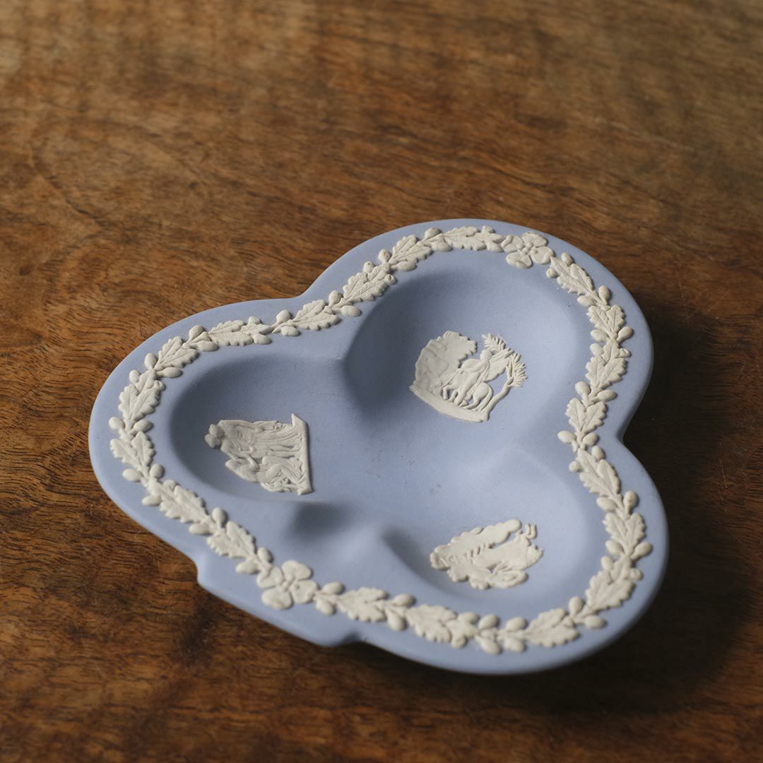 ヴィンテージ WEDGWOODジャスパー プレート ストーンウェア クローバー型 イギリス2