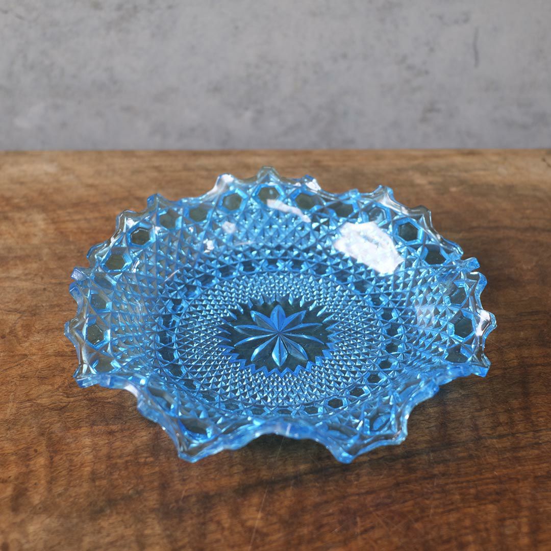 アンティーク ガラスコンポート ブルー色鮮やかなイギリスのガラストレイ2