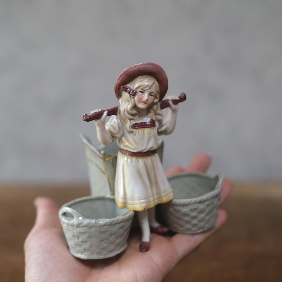 アンティーク陶器の人形 サリエール 調味料入れ フランス5