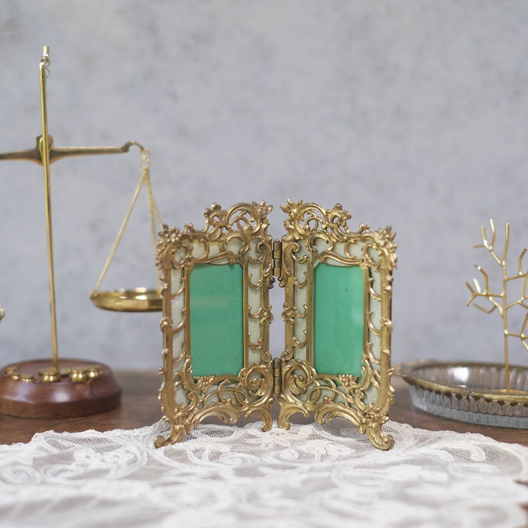 アンティ―クフォトフレーム ロココ 真鍮透かし装飾 写真立て フランス1