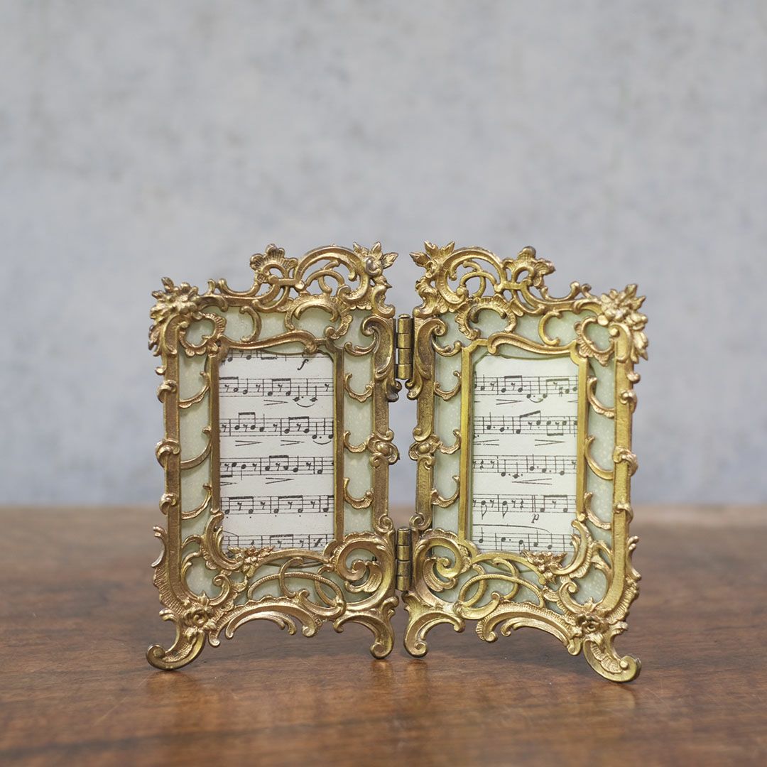 アンティ―クフォトフレーム ロココ 真鍮透かし装飾 写真立て フランス3