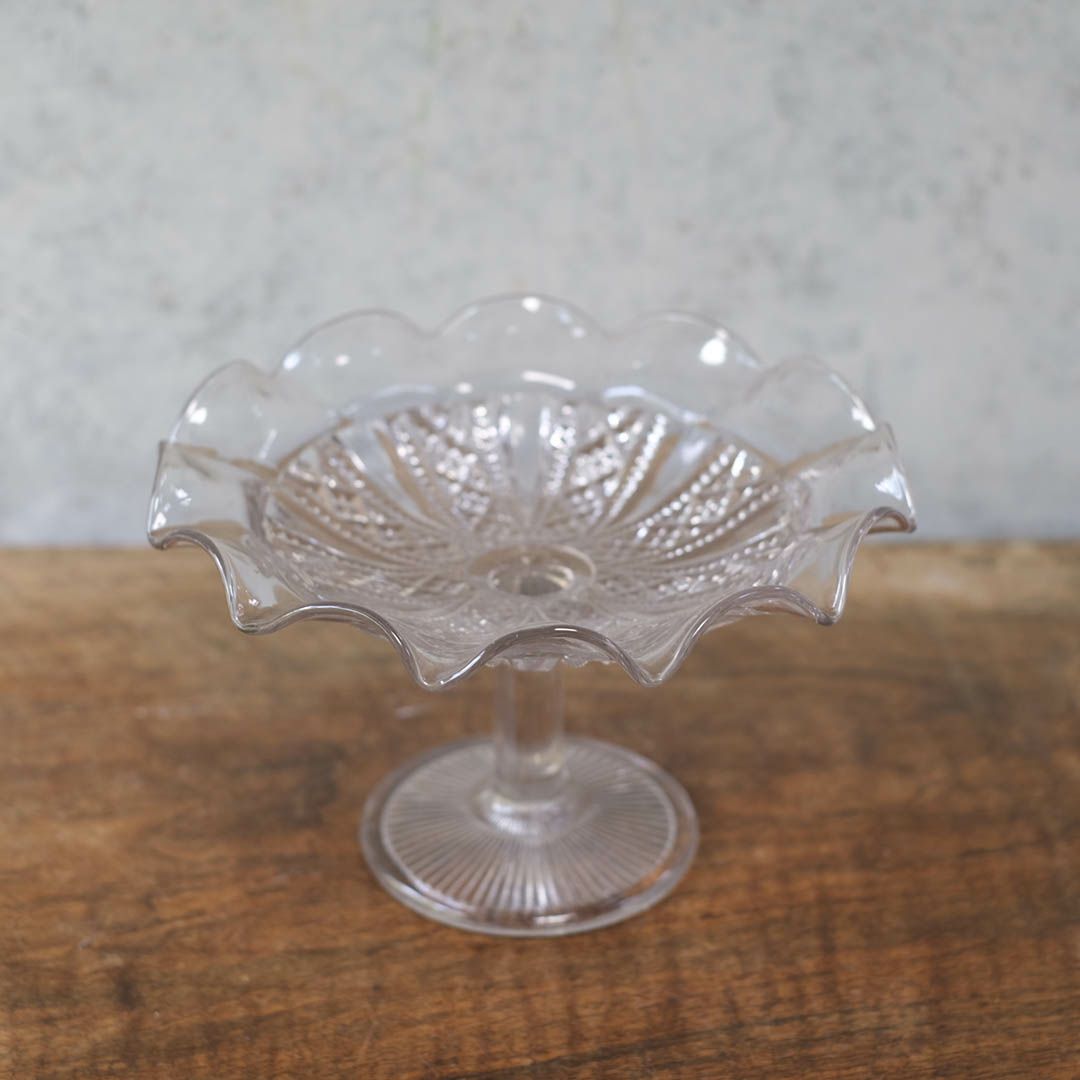 アンティーク ガラスケーキトレイスタンド イギリス フリルガラスコンポート03