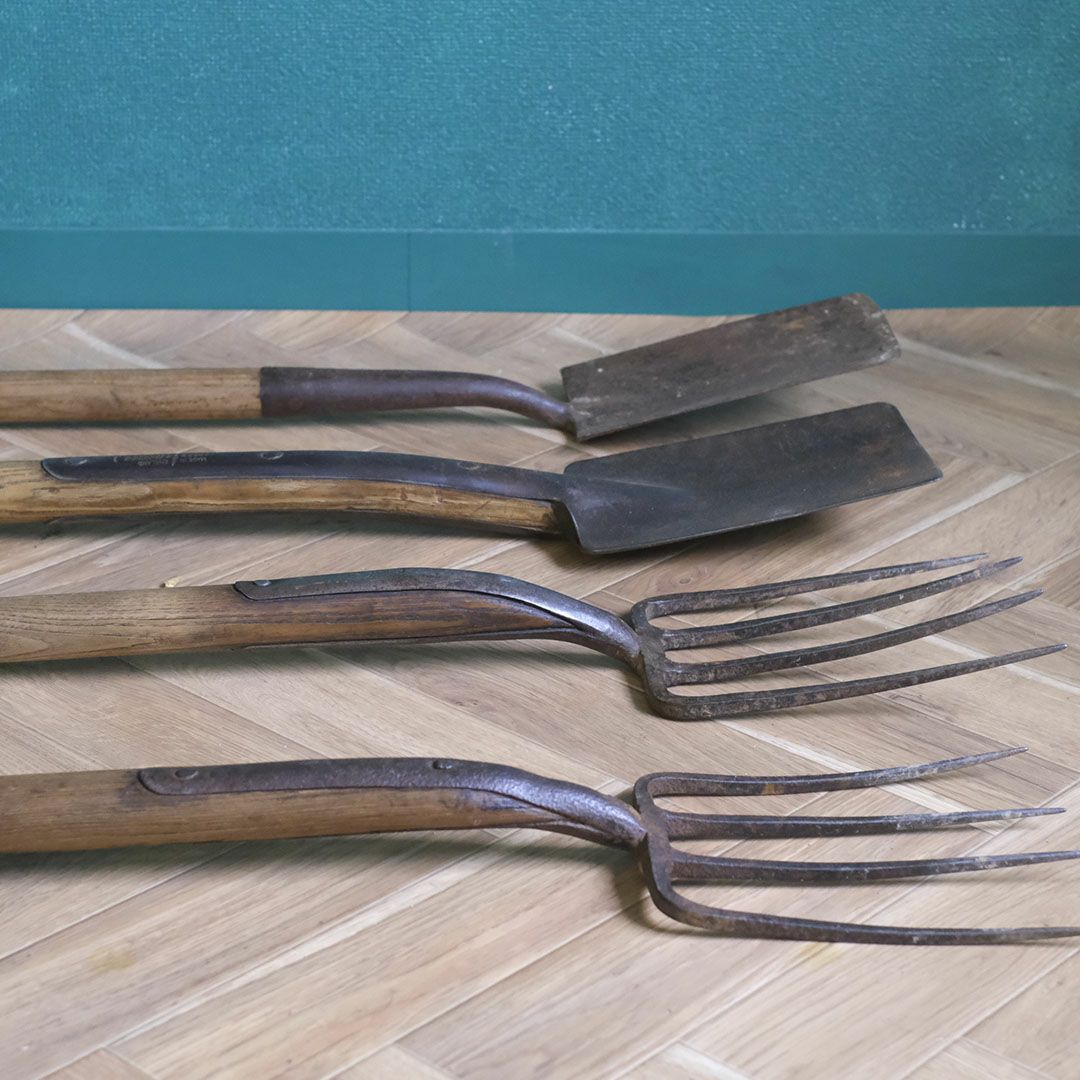 アンティークガーデニングツール スコップとフォーク 横置き 英国農具