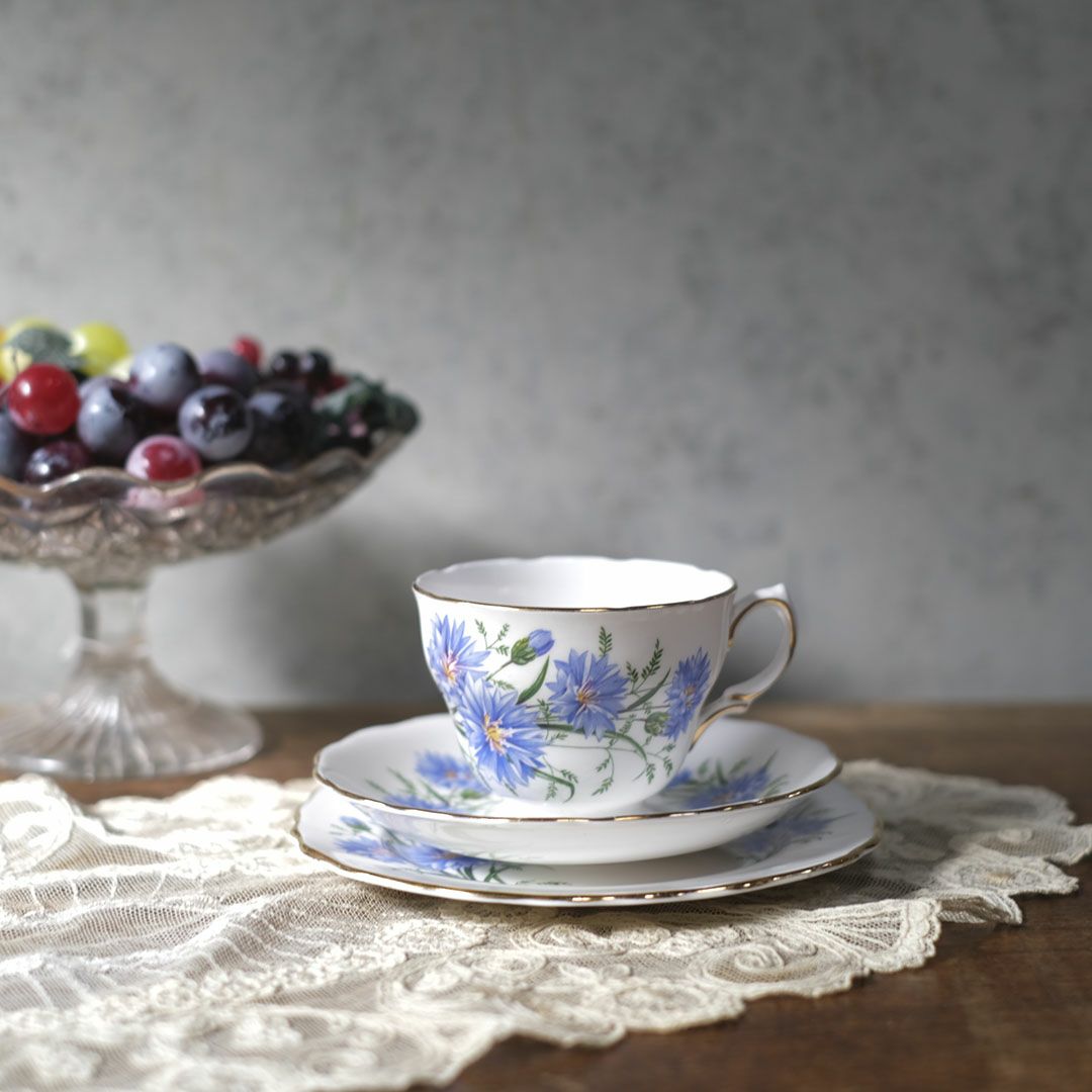 ヴィンテージティーカップトリオ Royal Vale ロイヤルベール ヤグルマギク（矢車菊 / Cornflower）