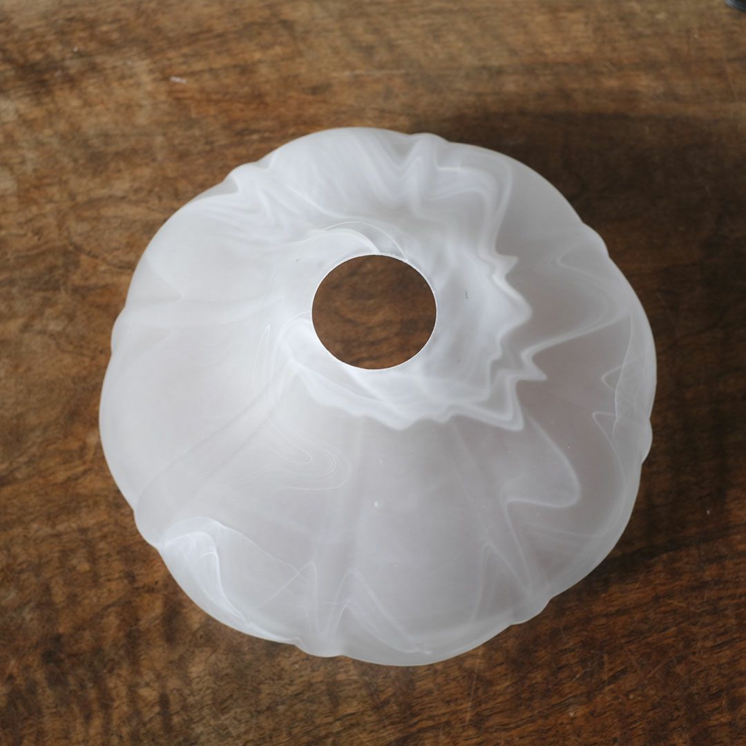 ガラスのテーブルランプ 花と葉モチーフ6