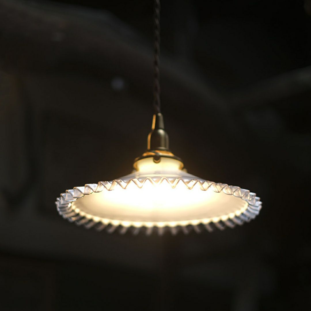 アンティーク ガラスシェードフリルランプ ミルクガラス 照明 灯具E172